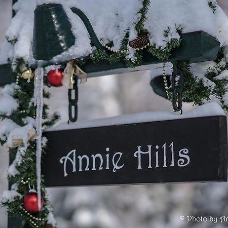 Bed and Breakfast Annie Hills Татесіна Екстер'єр фото