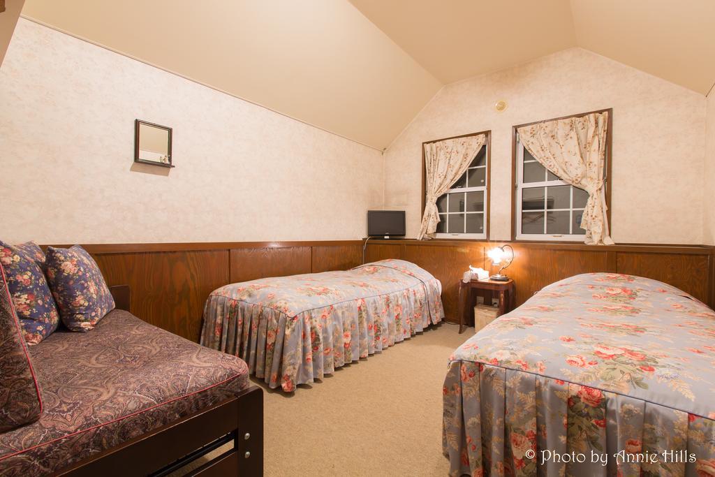 Bed and Breakfast Annie Hills Татесіна Екстер'єр фото